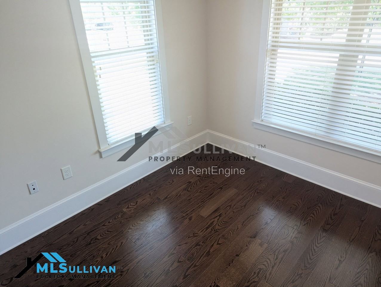 375 Avett Dr - Photo 7 of 35