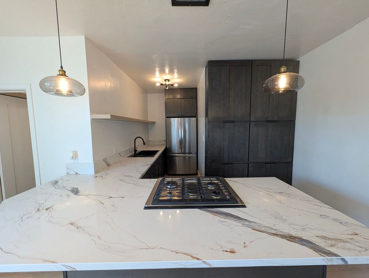 300 N Bonnie Brae St #302 - Photo 4 of 19