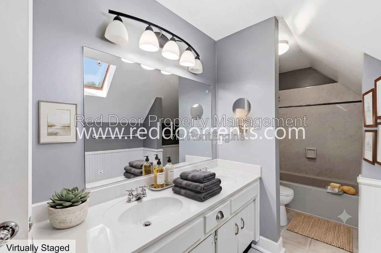 1332A N College Ave #1332AN - Photo 5 of 29