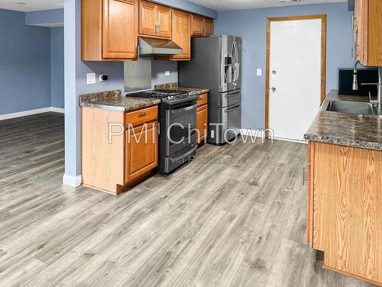 2155 Wildwood Ln - Photo 5 of 15