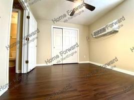 featured image of 164 Lakeshore Dr #5