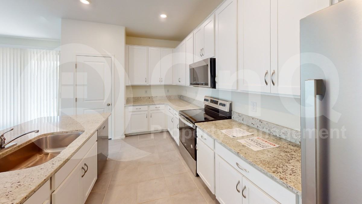 1108 S 5th St - Photo 6 of 19