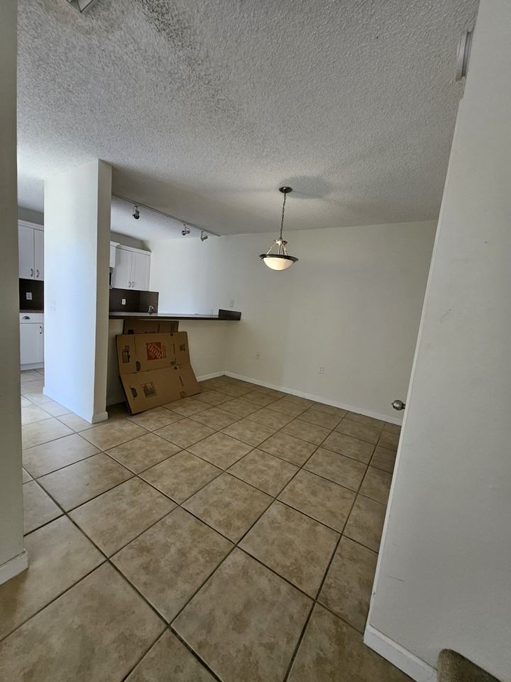 4123 41st Way - Photo 5 of 11