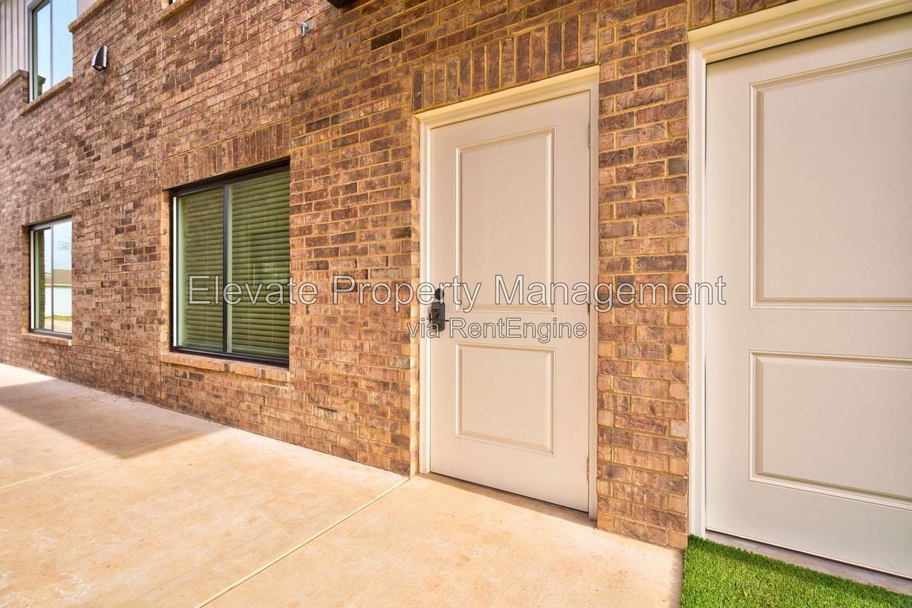 1616 Nw 17th St #16 - Photo 2 of 29
