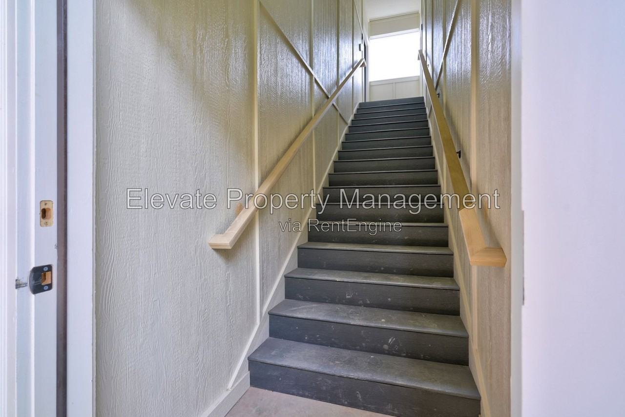 1616 Nw 17th St #16 - Photo 3 of 29