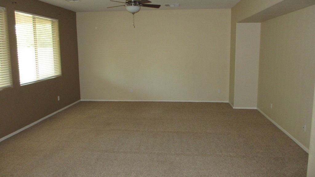 11841 N 143rd Ave - Photo 7 of 27