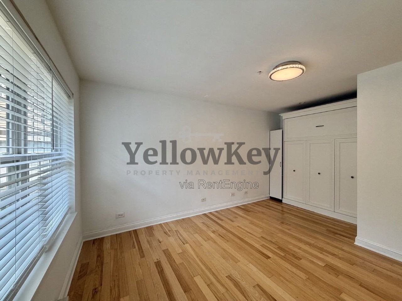 104 S Myrtle Ave - Photo 5 of 15