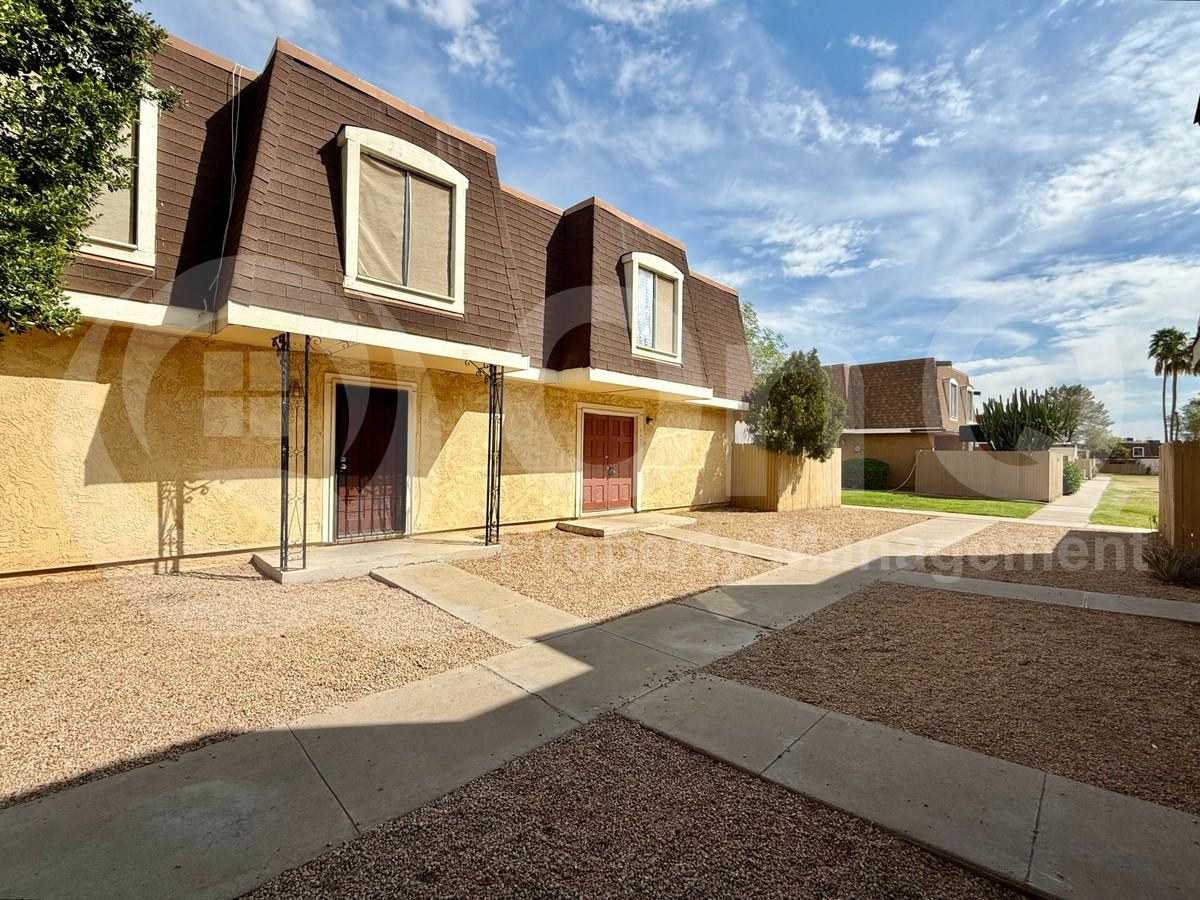 3409 W Echo Ln - Photo 2 of 20