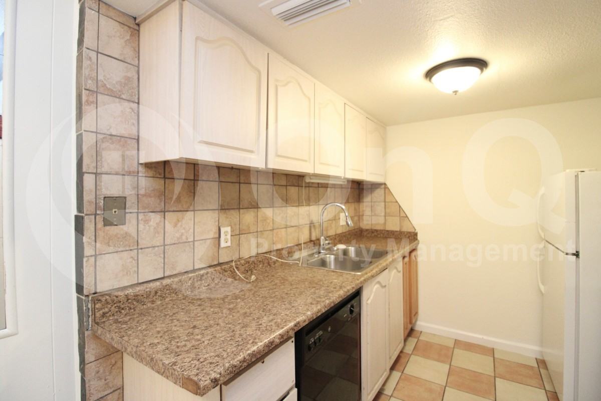 3409 W Echo Ln - Photo 6 of 20