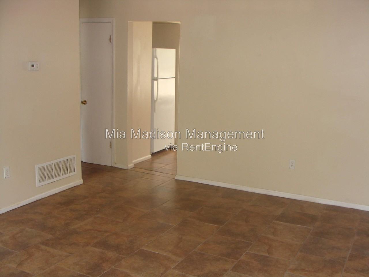 1 Oak Forest Ln #C - Photo 3 of 12