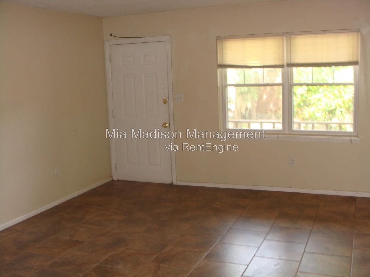 1 Oak Forest Ln #C - Photo 4 of 12