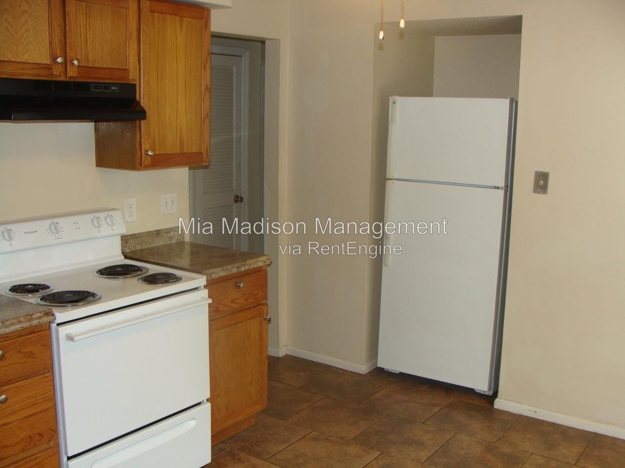 1 Oak Forest Ln #C - Photo 7 of 12