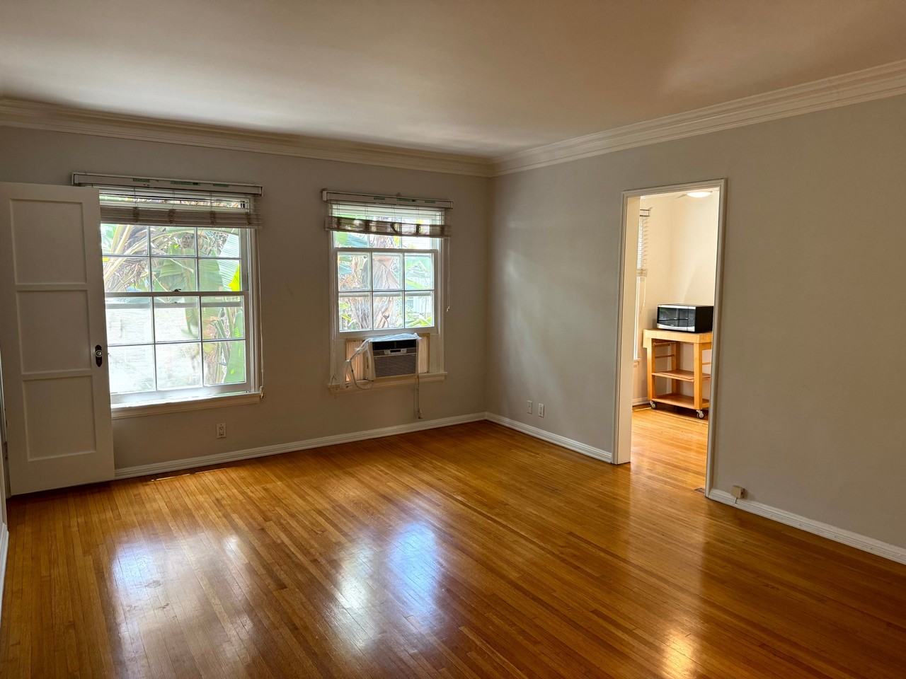 1271 N. Crescent Heights Blvd - Photo 6 of 50