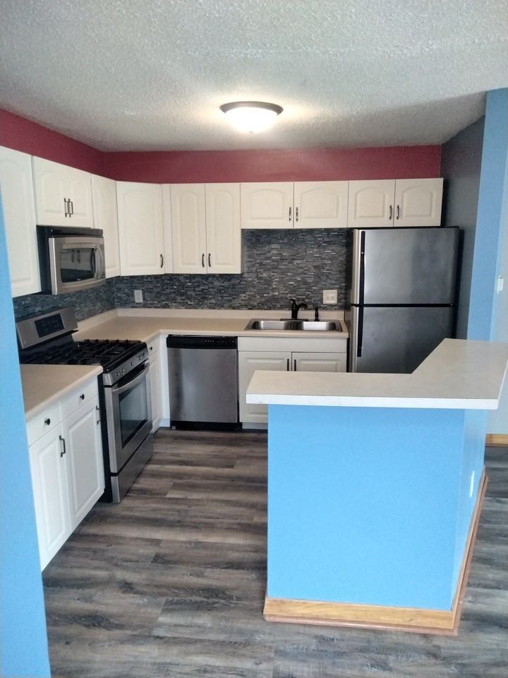 7404 72nd Ln N #0 - Photo 4 of 24
