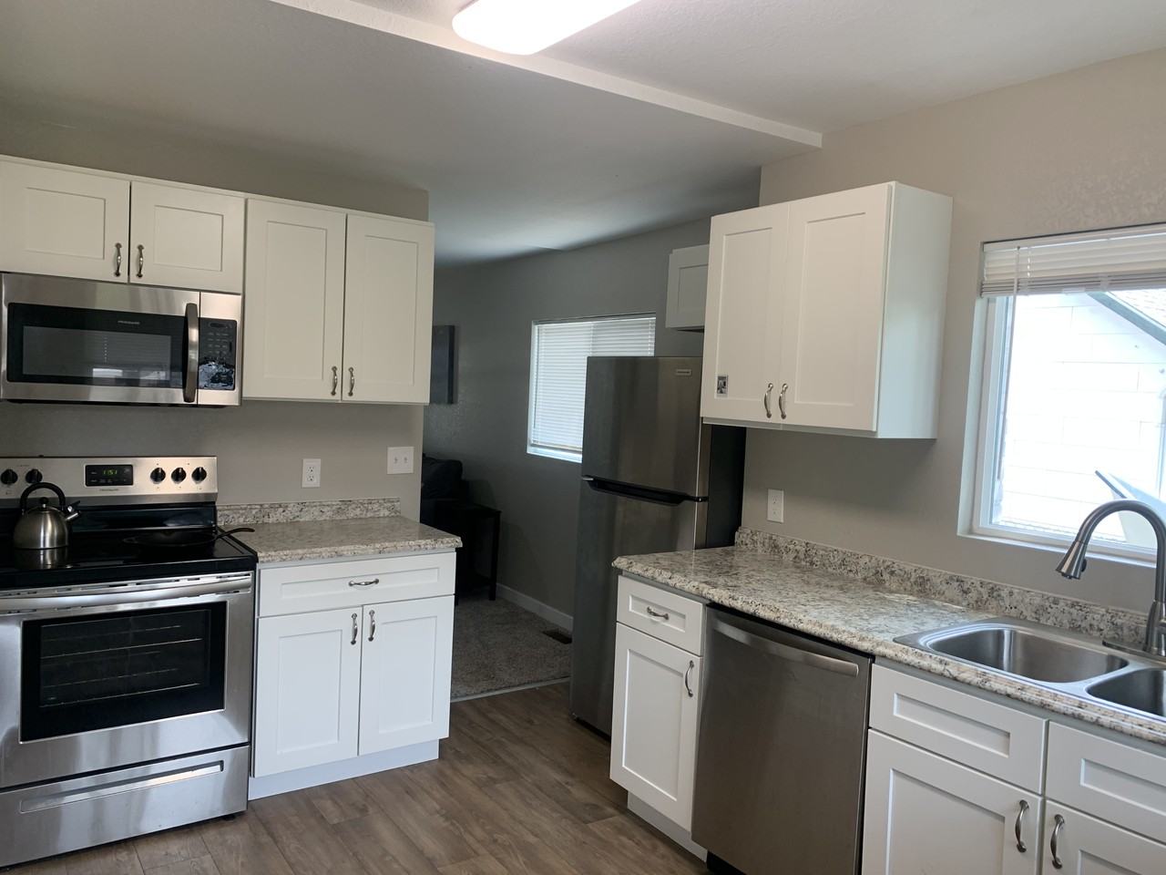 635 Maple St #NA - Photo 5 of 17