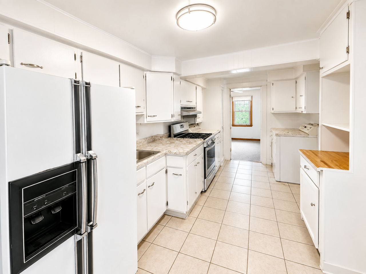 2326 Rhode Island St - Photo 6 of 15