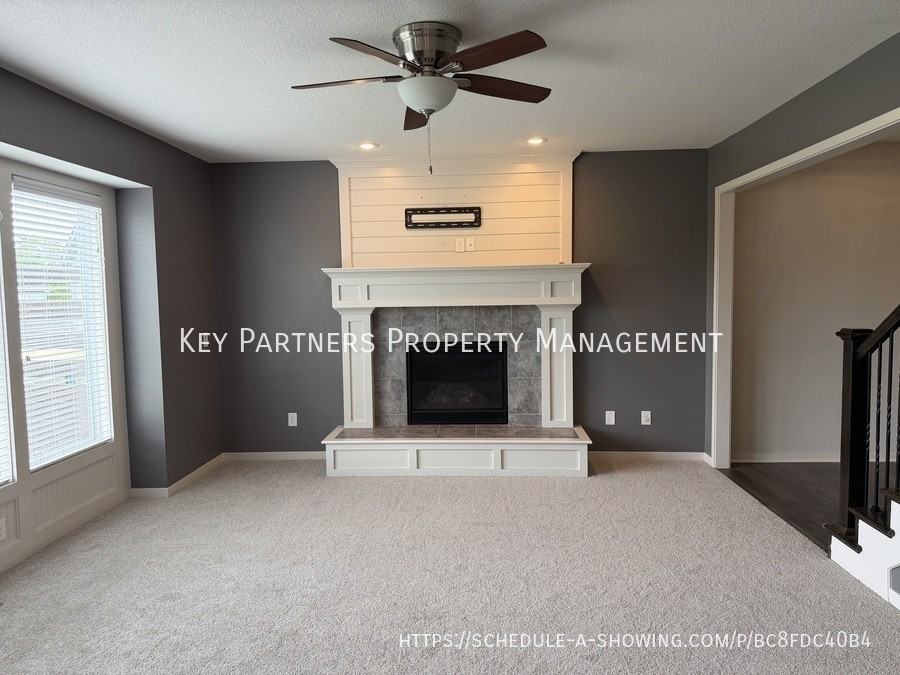 23402 W 52nd Ter - Photo 3 of 35
