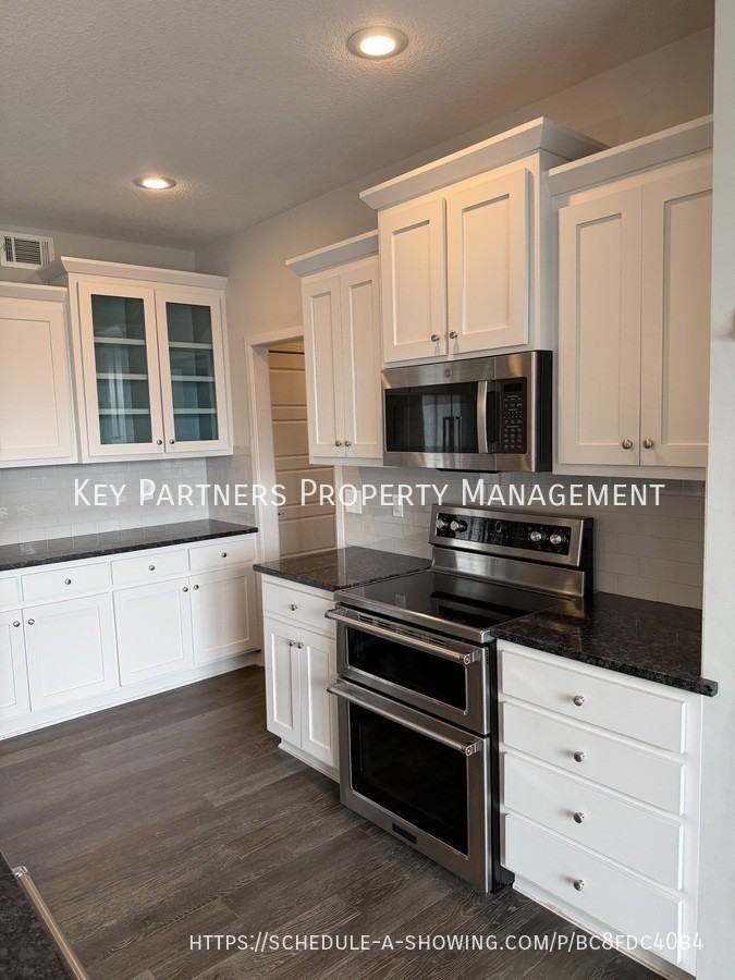 23402 W 52nd Ter - Photo 6 of 35