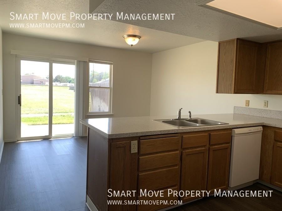 973 E Blue Heron St - Photo 7 of 19