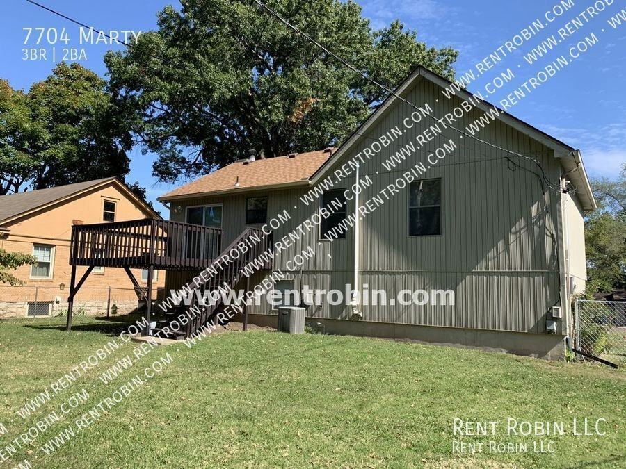 7704 Marty St - Photo 2 of 19