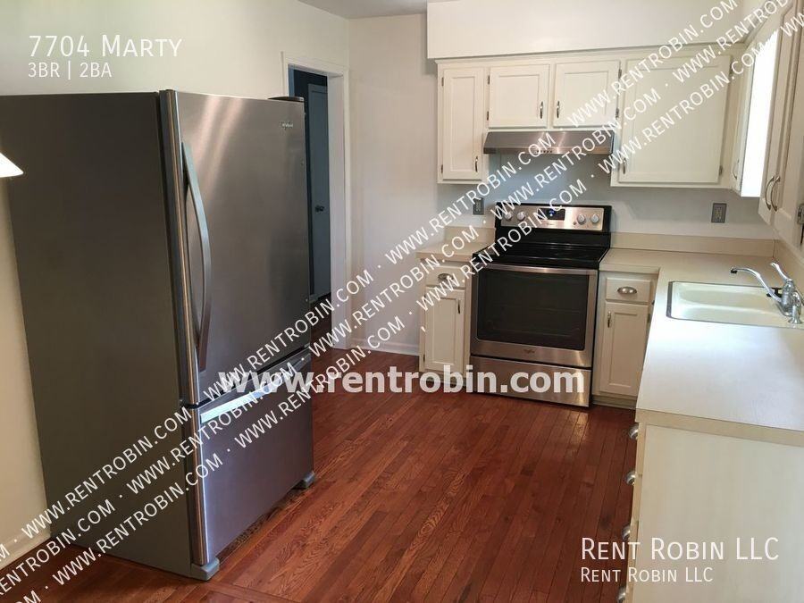 7704 Marty St - Photo 7 of 19