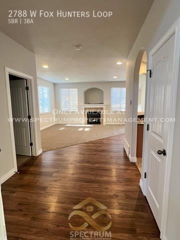 2788 W Fox Hunters Loop - Photo 6 of 35