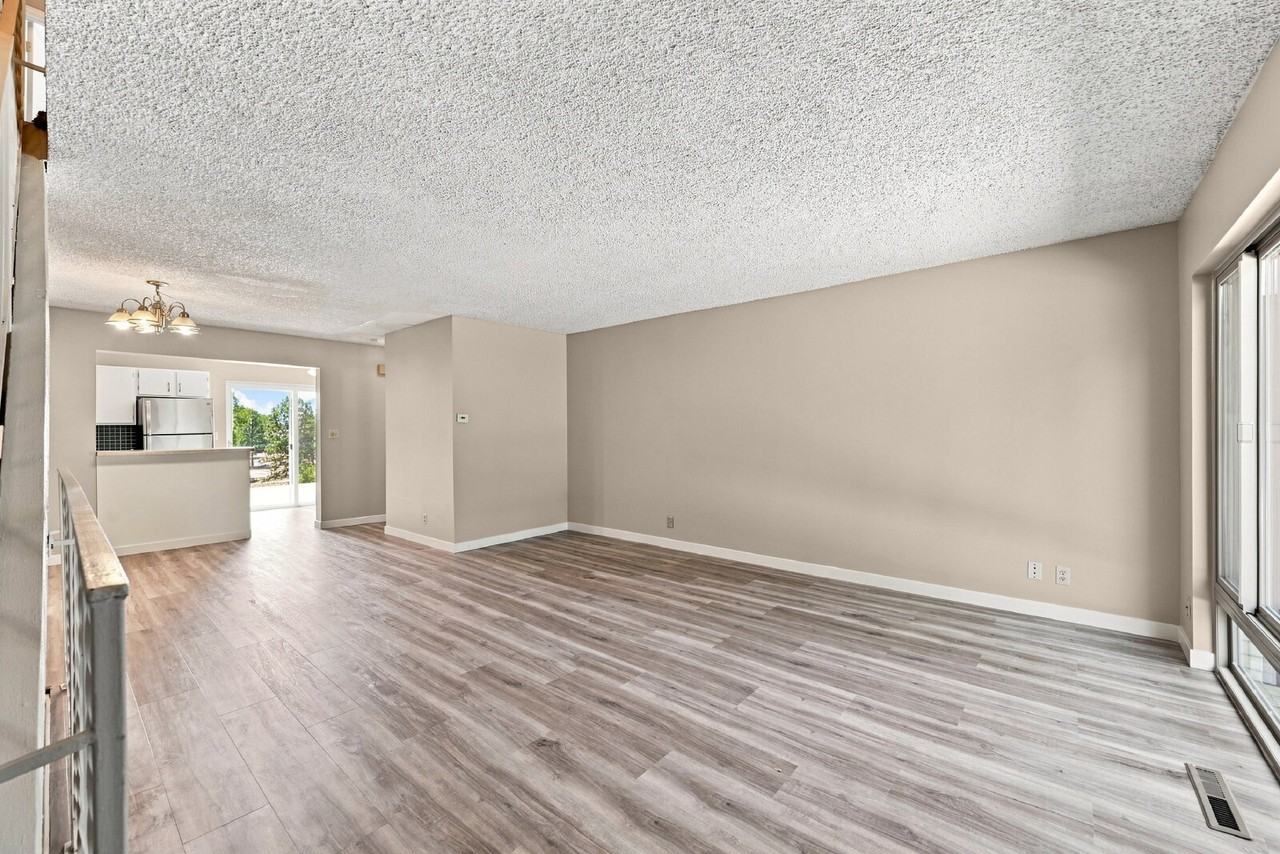 4346 W Pondview Dr - Photo 3 of 31