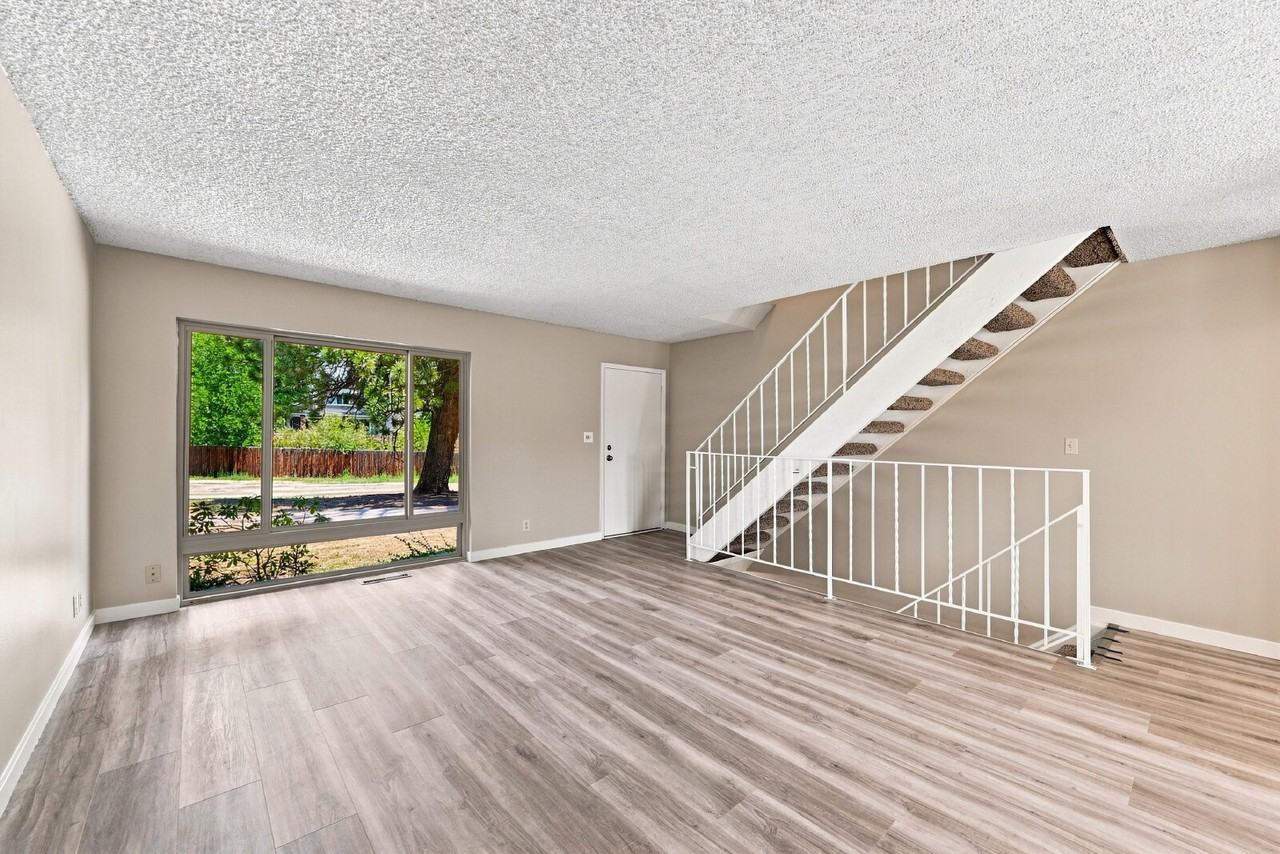 4346 W Pondview Dr - Photo 4 of 31