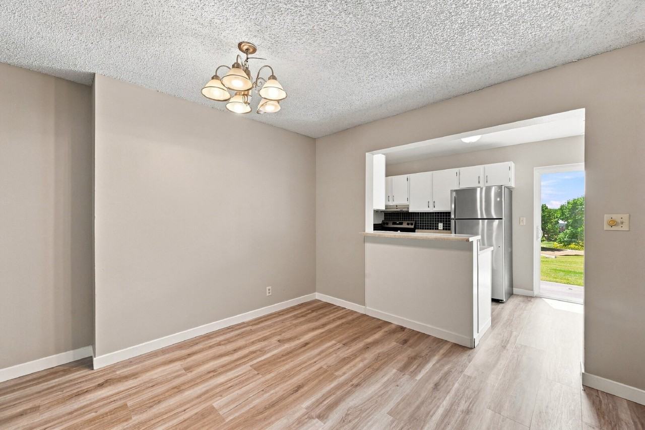 4346 W Pondview Dr - Photo 6 of 31