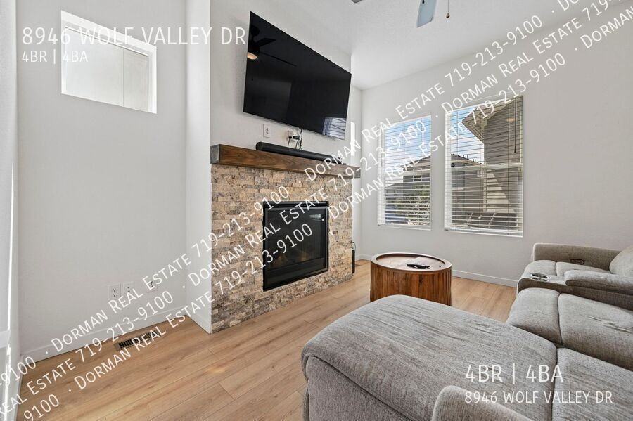 8946 Wolf Valley Dr - Photo 5 of 50