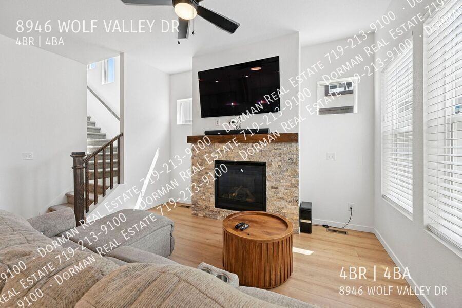 8946 Wolf Valley Dr - Photo 6 of 50