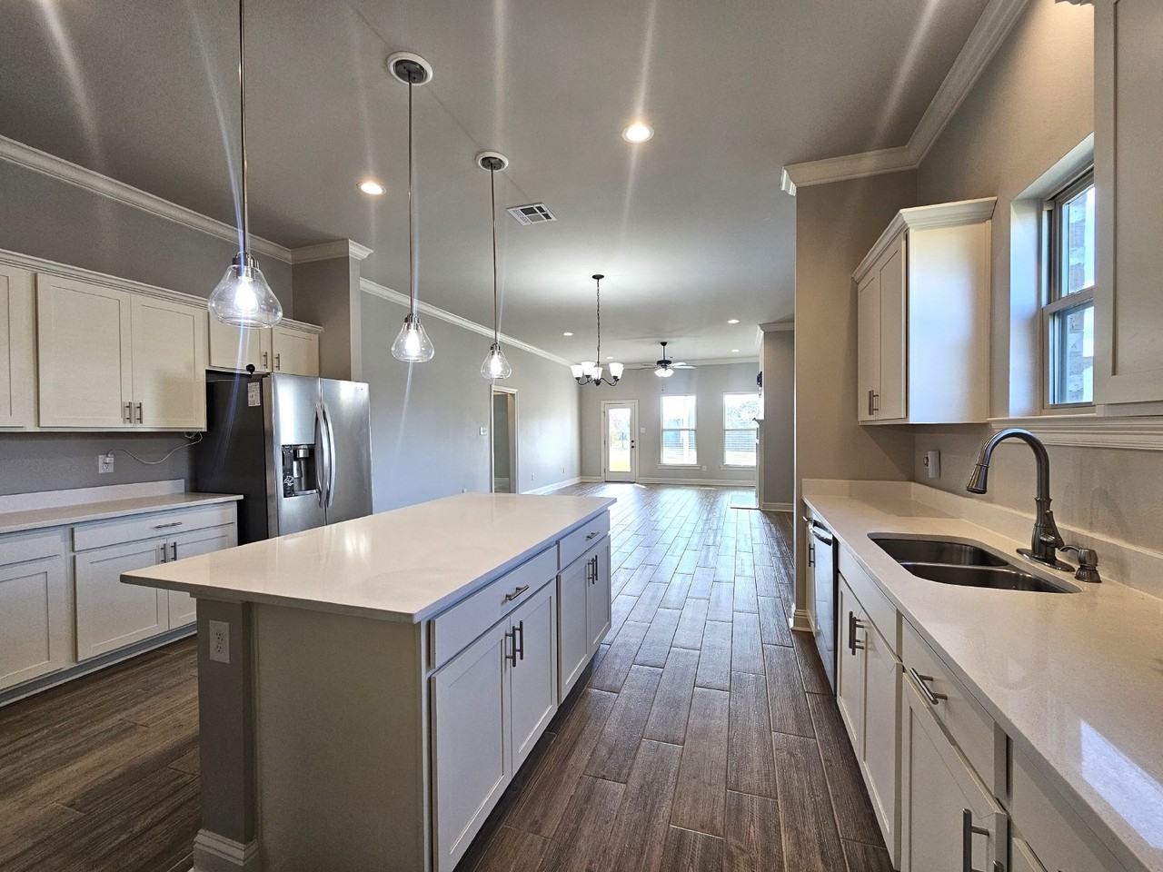 39083 Harrier St - Photo 6 of 28