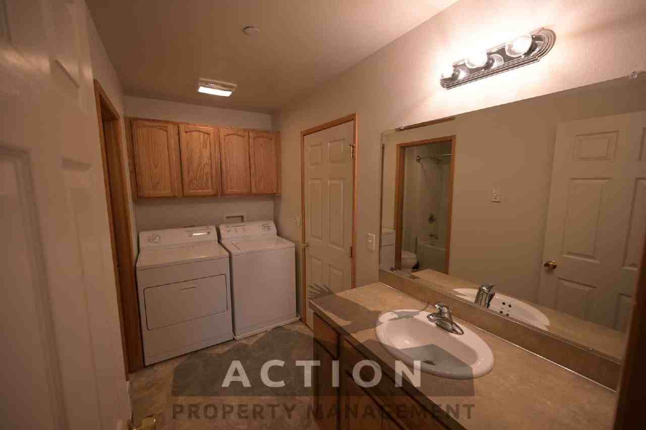 1312 Campbell Ave #4 - Photo 6 of 20