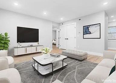 765 S Washington Ave - Photo 4 of 5