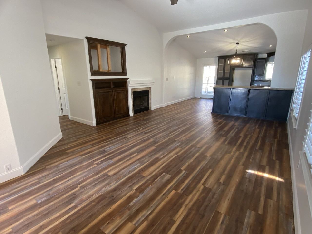 432 Dry Meadow Ln - Photo 4 of 23