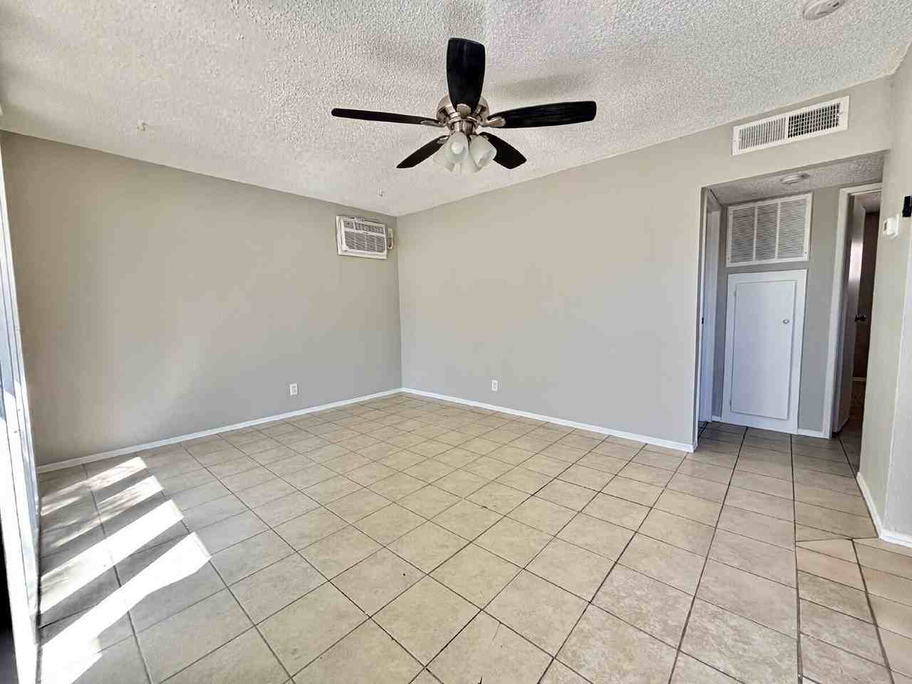 3350 Cambridge St #4 - Photo 3 of 6