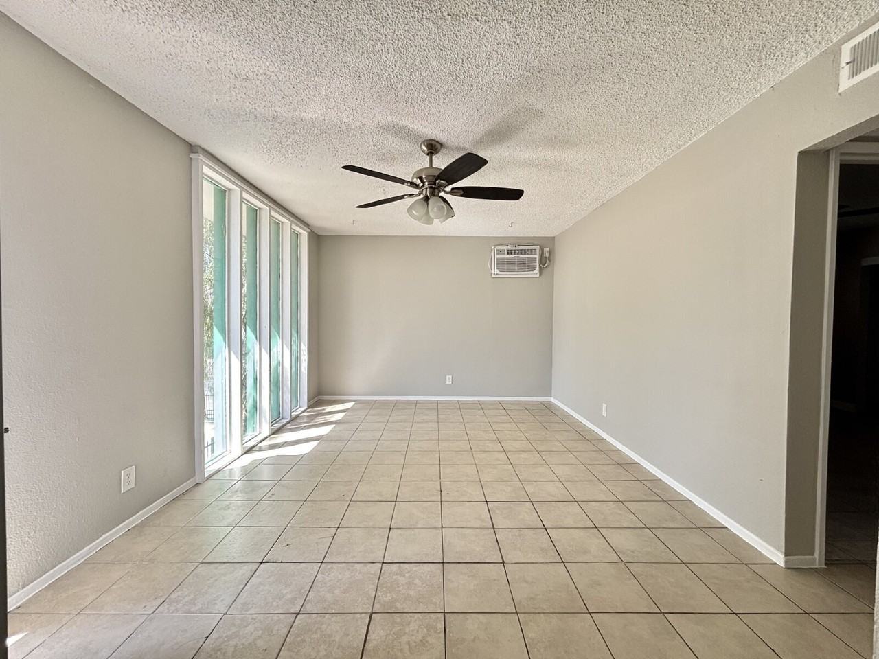 3350 Cambridge St #4 - Photo 6 of 6