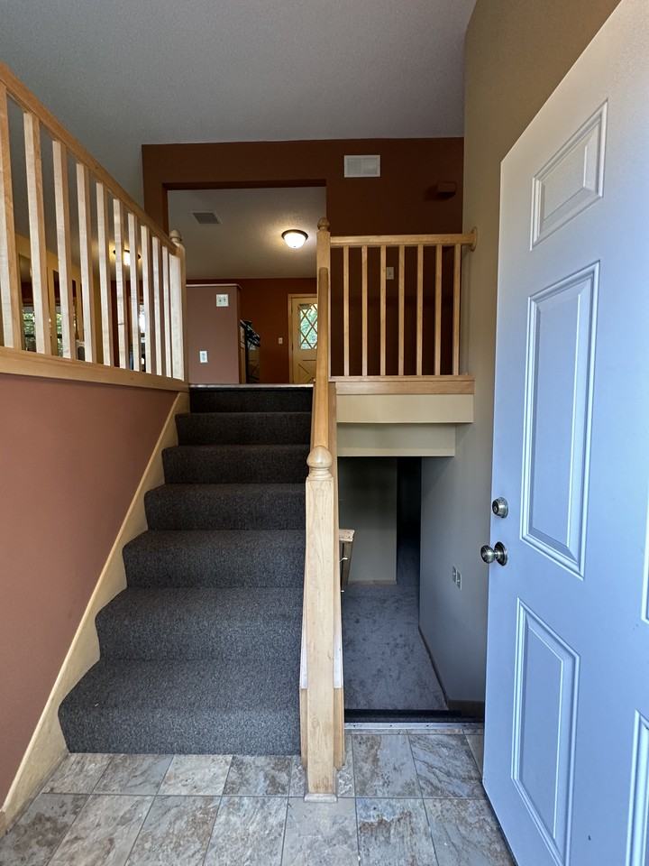 9925 170th St E - Photo 2 of 10