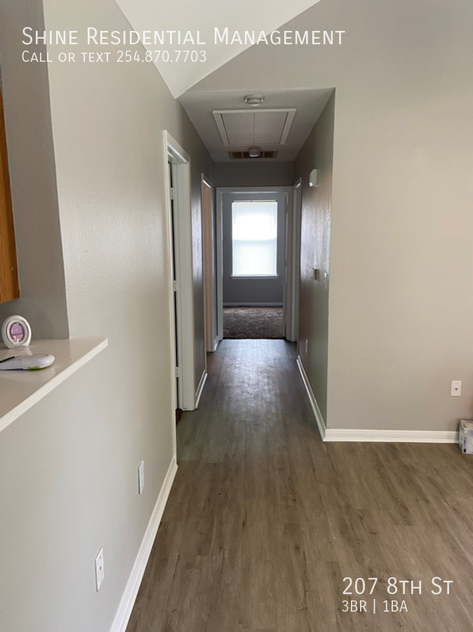 207 8th St - Photo 3 of 7