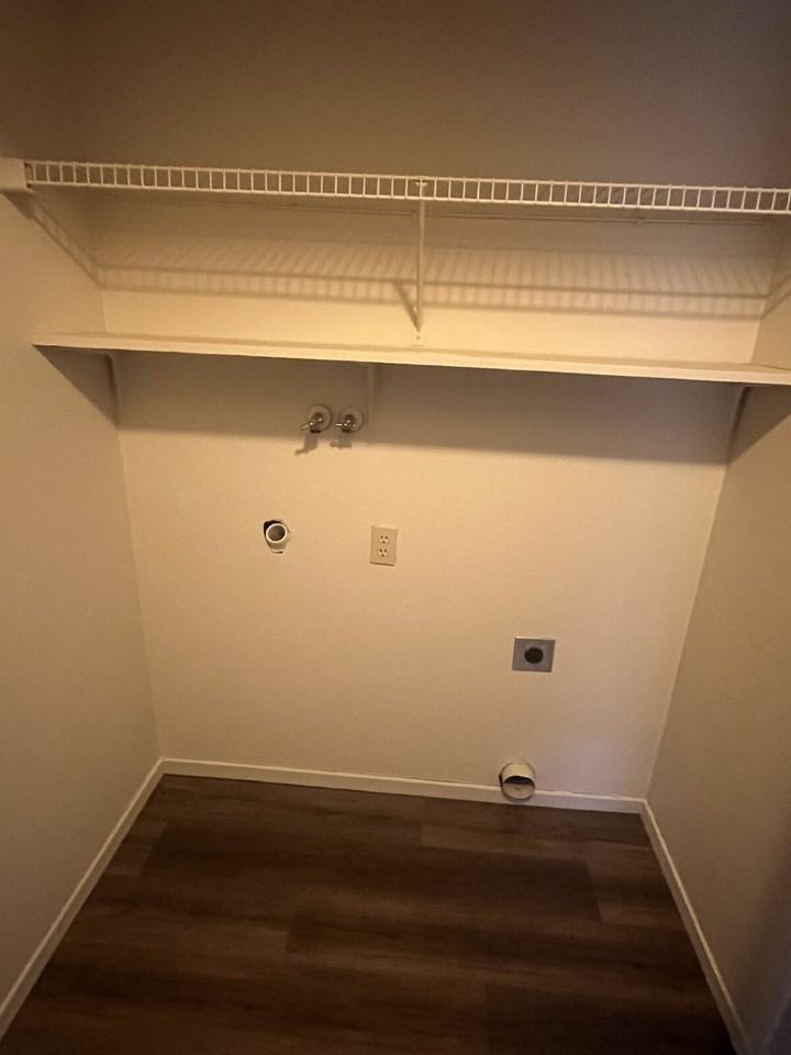 271 Riverboat Rd - Photo 6 of 8