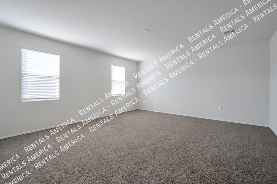 4655 W Basil Ave - Photo 5 of 15