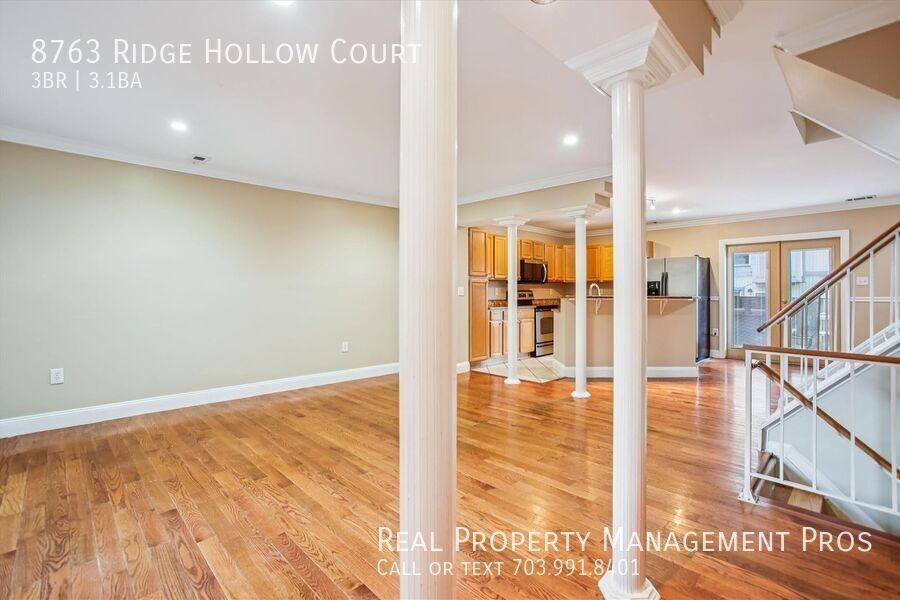 8763 Ridge Hollow Ct - Photo 3 of 31
