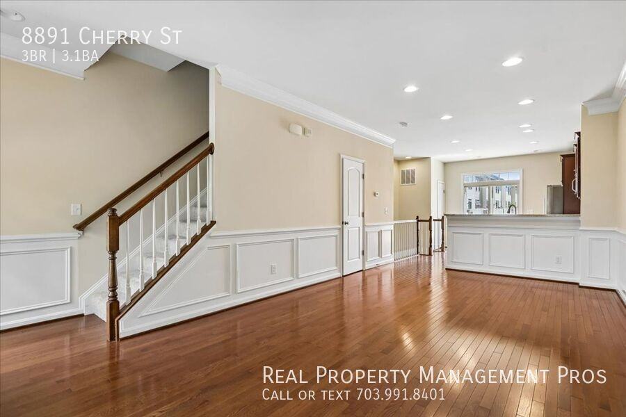8891 Cherry St - Photo 7 of 29