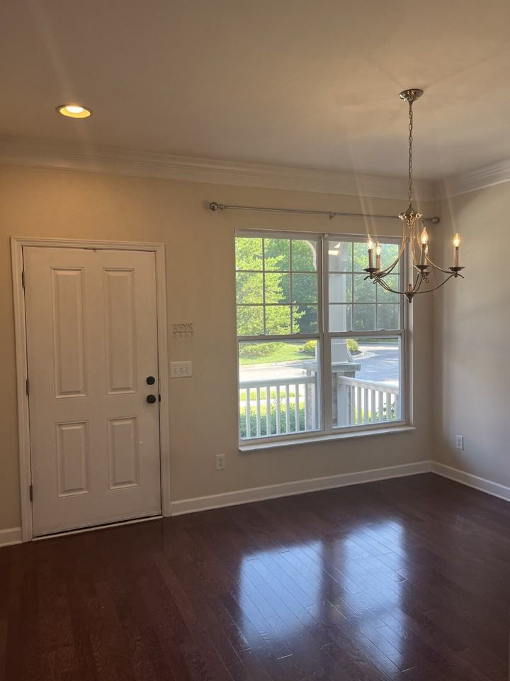 7529 Kemberton Ct - Photo 2 of 37