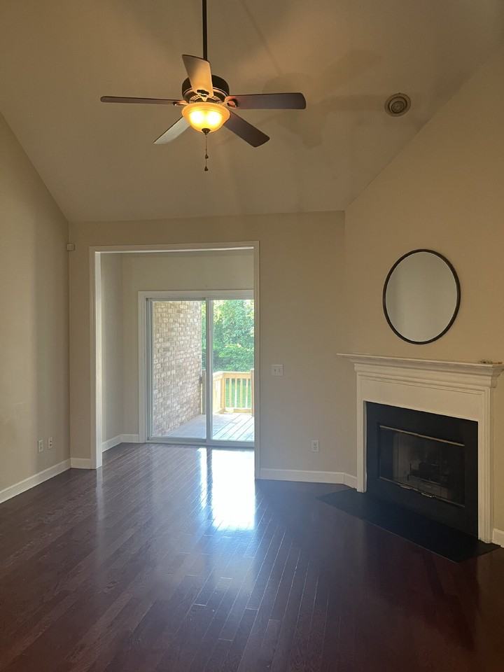 7529 Kemberton Ct - Photo 3 of 37