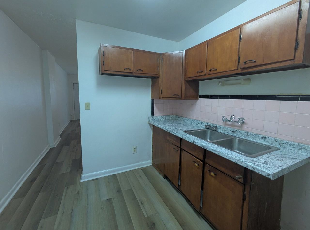 7436 Grant Ave - Photo 5 of 11