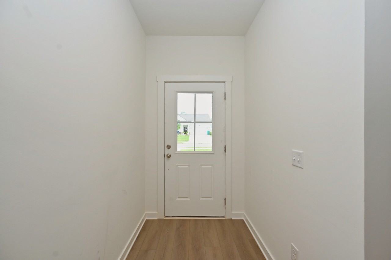 7187 Sutton Dr - Photo 3 of 49