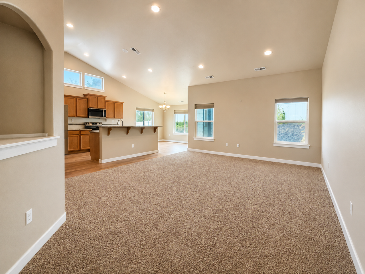 1515 W Cactus St - Photo 2 of 13