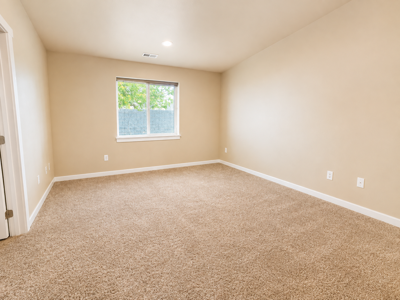1515 W Cactus St - Photo 5 of 13