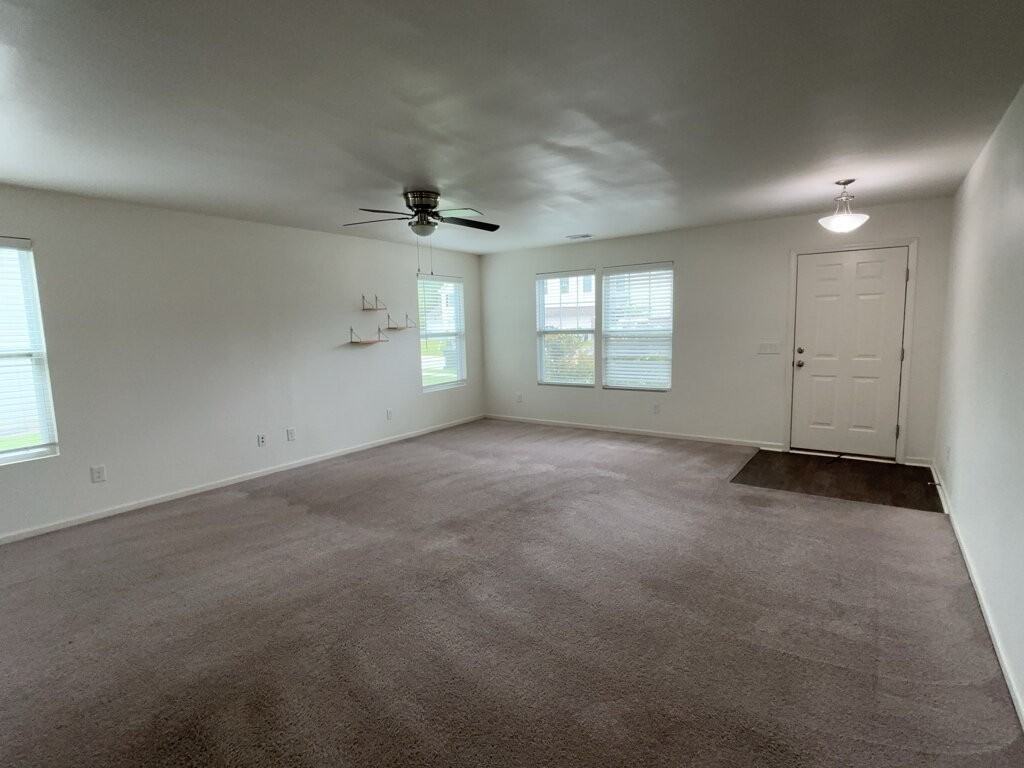 114 Rockingham Way - Photo 3 of 29
